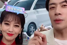 赵雅芝首次带货翻车，原因有三点，网友：隔着屏幕都能感受到尴尬图片