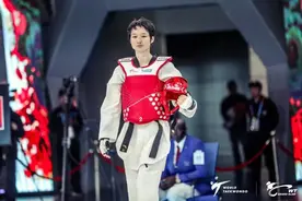 她是跆拳道史上首位全满贯，拿下全球“最多跆拳道女子金牌”，她就是吴静钰图片