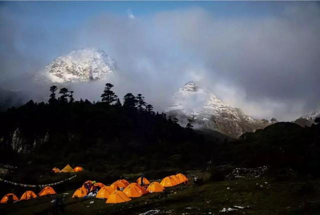 洛克线丨让无数行者放弃生命的地方,到底有多美