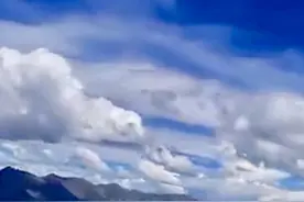 难以实现！西藏低空云朵如同“棉花糖”！想带一朵回家却很难图片