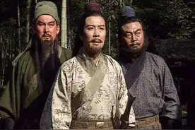 刘关张都曾在曹操手下为将，他们在曹营诸将中的排名高到出人意料图片