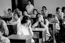 中学时代：和女同学“的确良”衬衣被雨打湿尴尬的不解之缘图片