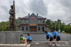 革命文物寻初心 红色基因永传承｜国际主义战士吕玉久：跨越国界的生死守护图片