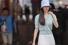 看街拍 识包包：实用又时髦 Goyard戈雅tote包穿搭示范图片