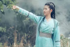 在《向往的生活》中，对于何蓝逗的表现的评价图片