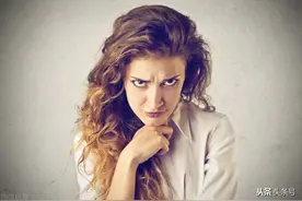 35岁女人叫男保姆捶背，女人：你的责任，男保姆：我不是你老公图片