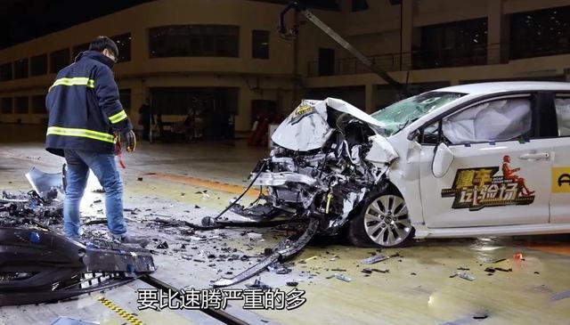 速腾对撞卡罗拉，日系安全性再遭质疑，大众真的无法被超越？