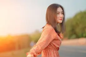 “撩”三十多岁女人的套路，抓住这几点，让她快速倾慕与你图片