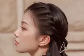 简单又好看的编发教程，小笨手也能学得会，温柔又减龄图片