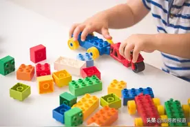 积木玩具抽检报告：14批次检出增塑剂，35批次可能对儿童有致命危险图片