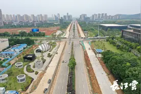 武汉光谷高新大道辅道今晚正式通车 8月1日转入主道改造图片