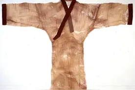 人类为什么穿上了衣服？御寒还是遮羞？原因可能更加有趣图片