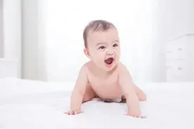 七坐八爬？我坚持不让宝宝学坐，成了他们眼里“最残酷的父亲”图片