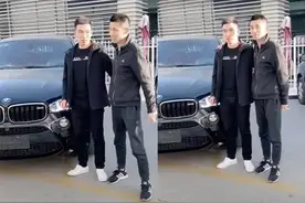 同是头部主播，uzi座驾150w，PDD座驾400w，大司马的最离谱图片