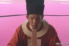 清朝入关以后，春秋沿用到明朝的笏板，为何被全面废除？图片