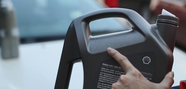 冬天为什么车子打火不顺畅？喵哥手把手教你找原因，不怕被坑