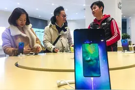 线上购机和线下到底有啥区别？听了手机老板的一番话，终于明白了图片