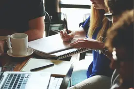 在写书面汇报时，做好这四点，领导会更喜欢你图片