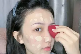 新手化妆的3个误区，影响颜值还显老，你“踩雷”了吗？图片