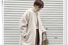 白色靴子的冬季搭配分享，让暗沉的穿搭变得轻松起来图片