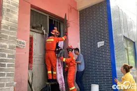 高考考生准考证被锁家中 甘肃会宁消防“3分钟”成功处置图片