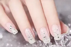 科普—做美甲流程图片