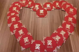 胎心监控异常未及时剖腹产婴儿窒息身亡，一级甲等事故医院被行政处罚，孕妇爆料：助产士去过节拿红包摆POSE图片