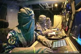 越来越像美军：中国海军也开始蒙面作战，我们有了国产防闪爆头罩图片