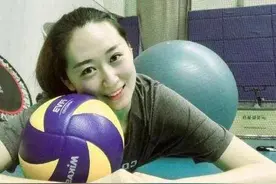 28岁排坛美女，身高1米89颜值巅峰，后背纹身引争议图片