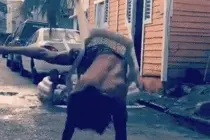 搞笑动态：自带休息效果的托马斯大回旋图片