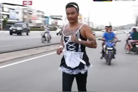 超搞笑！泰国征兵现场竟然美女如云，衣着性感图片