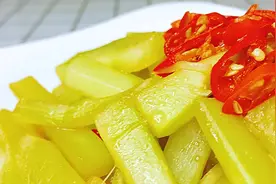 香辣莴笋最简单脆口的做法，脆嫩爽口又解馋，太下饭了图片