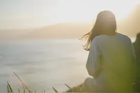 为了让我妈开心，我闪了个婚，却不敢领证图片