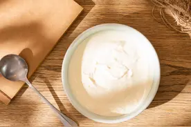 酸奶是甜的，糖友尿病真的可以吃吗？听听营养师怎么说图片