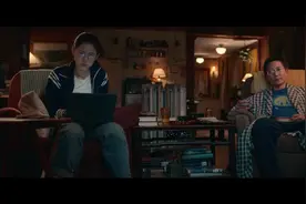 中国人导演的美国百合电影！敏感题材拍出爱情真理：《真心半解》图片