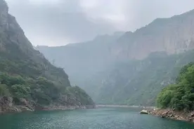 「图集」河南辉县宝泉风景区，灵山秀水纤尘不染图片