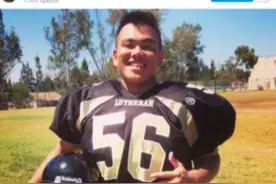 历史第一人！中国小伙闯美大学橄榄球联赛，获中文名球衣热泪盈眶图片