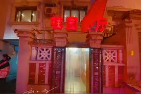 上海游客来天津旅游，在五大道吃饭，三个菜170元，你看贵吗？图片