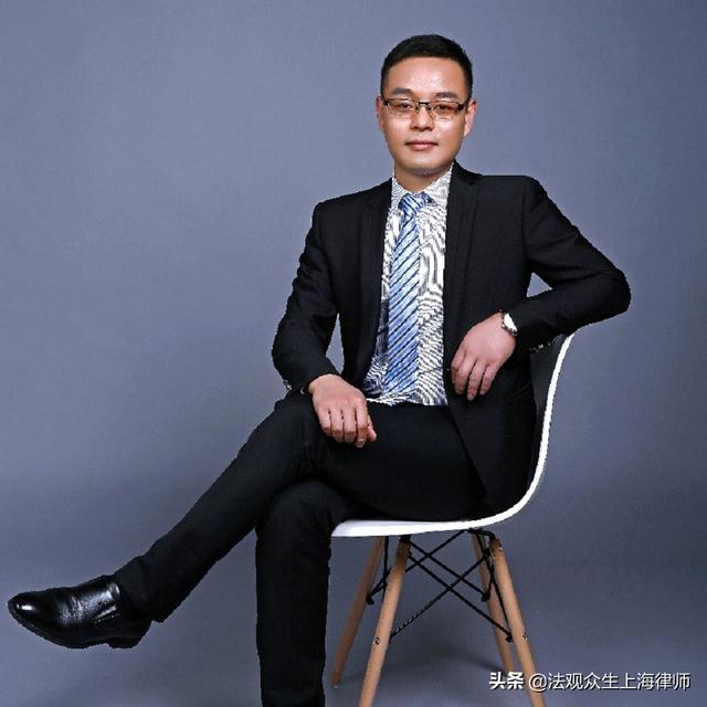 上海女司机怒撞百万法拉利，千万保时捷受损，仅赔偿恐无法解决