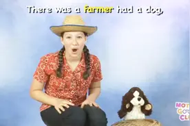 鹅妈妈经典视频真人演绎~农场长大的女孩就是朴实~脸蛋晒得红红的视频封面