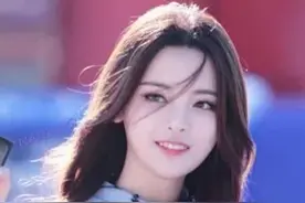 她是美籍华人，在中国捞金却不愿说中文，吴京7字回怼太霸气！图片