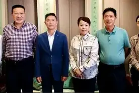 许敏代理律师直播打赏遭嘲讽，正义网友力挺：羡慕嫉妒恨图片