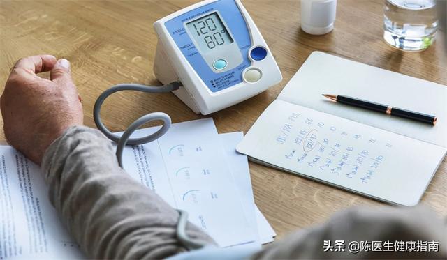 降压药什么时候吃最好，早上还是晚上？听听医生怎么说