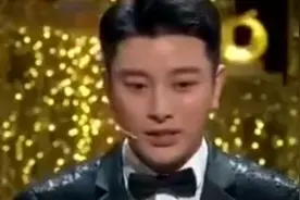 36岁贾乃亮出现口误？黄圣依瘦成纸片人却被说胖，网友：好尴尬图片