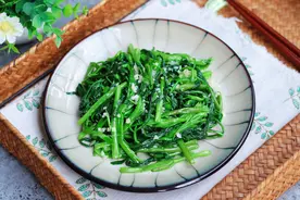 空心菜怎么做才好吃？教你一招，做出来翠绿爽口不发黄，比肉好吃图片