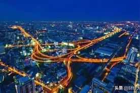 持续为您导航的高德地图，悄悄变身成为了厚厚的“旅行指南”图片