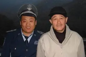没想到，“翻版”《夏洛特烦恼》，居然由赵本山徒弟拍了出来图片