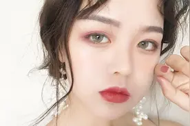 第一次戴美瞳，怎么戴？怎么摘？视频封面