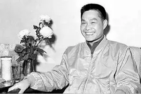 大陆飞行员刘承司，因一块表驾驶飞机叛逃台湾，现在过得如何？图片