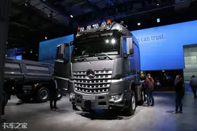 起步600马力最高750马力，这些卡车怪兽专为大件运输而生图片